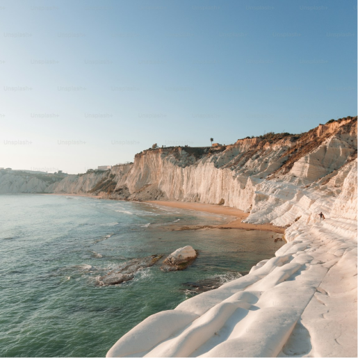 Coastă siciliană și mare